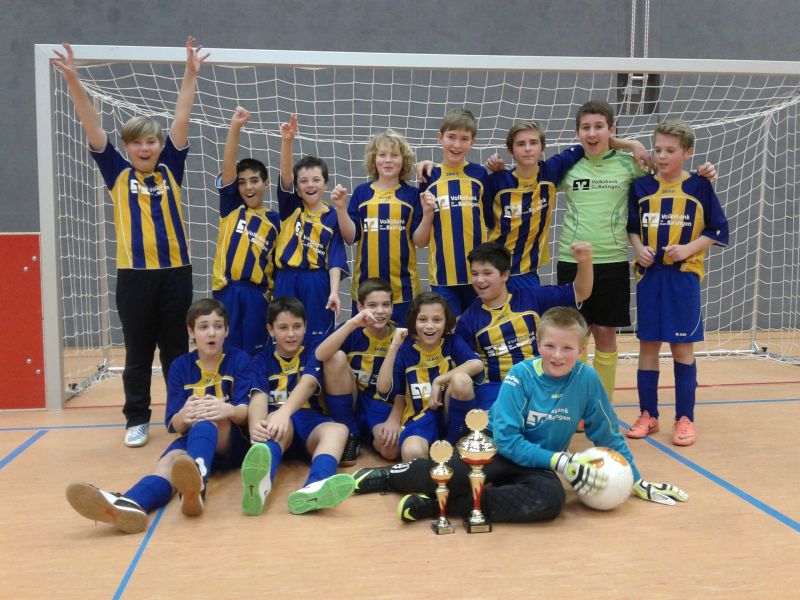 tl_files/sg_endingen_rosswangen/Bilder/Junioren/D-Junioren/djunioren_05012013_turniersieg001.jpg